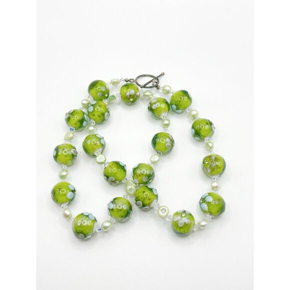 Green Lampwork Glass Beaded Necklace With Dyed Freshwater Pearls - Picture 2 of 5